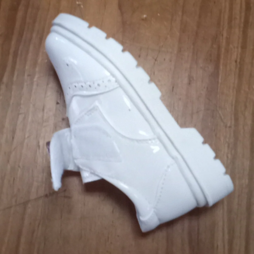 white dress shoe for boy - Picture 3 of 6